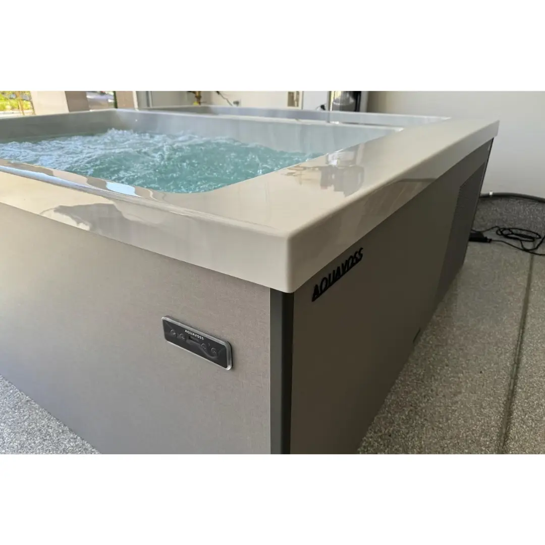 Indoor vs Outdoor Spa - 8